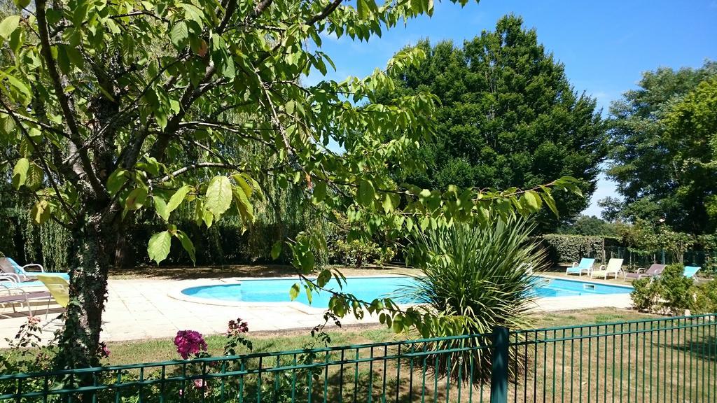 Domaine De Paguy Bed & Breakfast Betbezer Luaran gambar